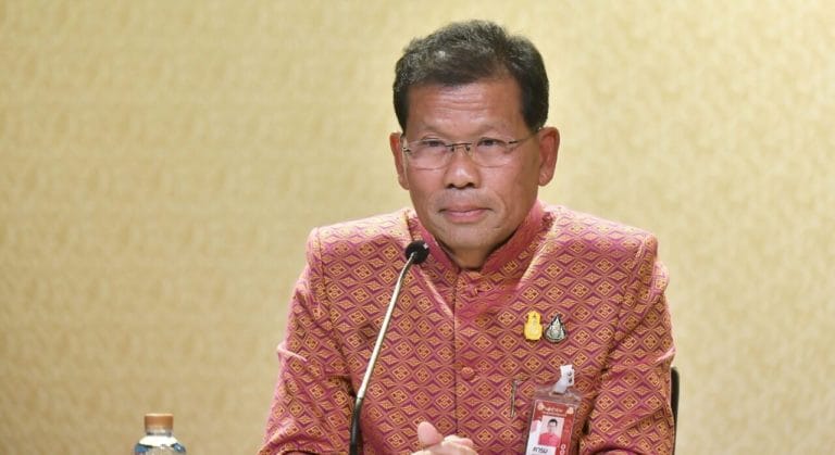 คารม-พลพรกลาง