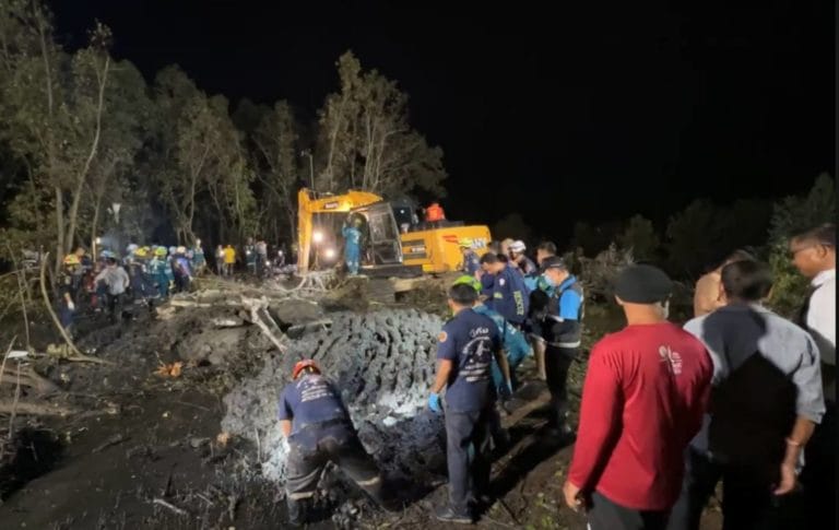 2aYqS0l4EOhseuUiTg4dMuMR493UH6Fu