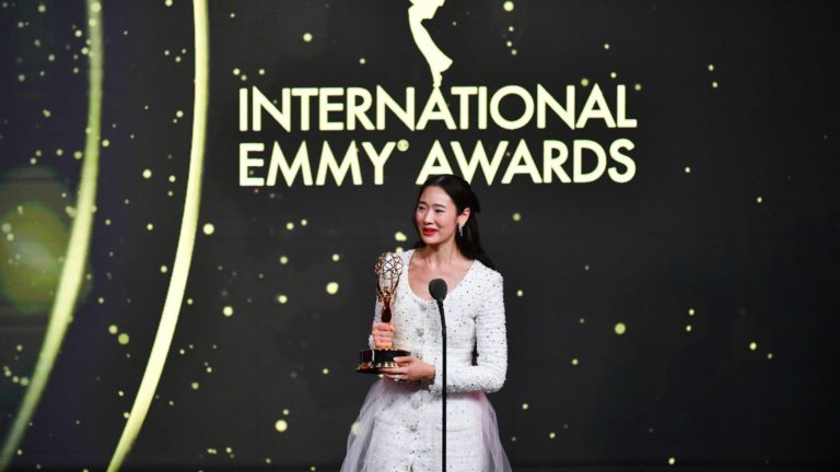 Aokbab_Best_Actress_International_Emmy16_05153a7521