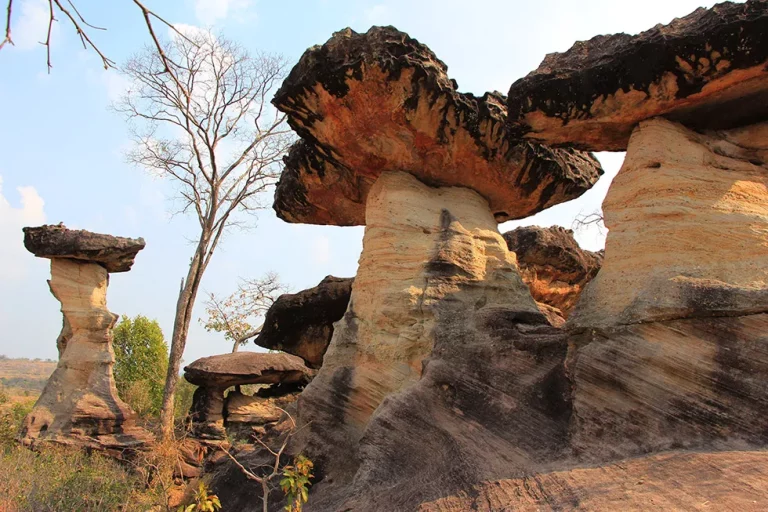 Sao-Cha-Liang-Pha-Taem-National-Park