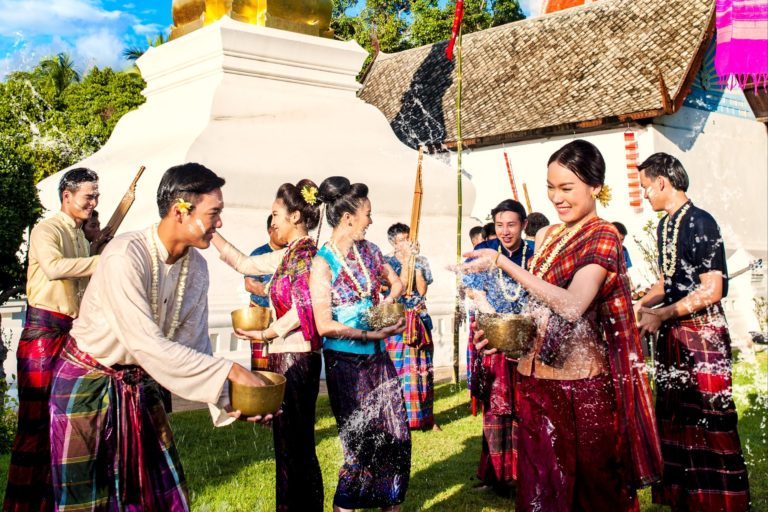 Asia-Sustainable-Travel-Briefing-Khon+Kaen-Wat+Phrathat+Khamkaen-Songkran+Festival+(TAT)