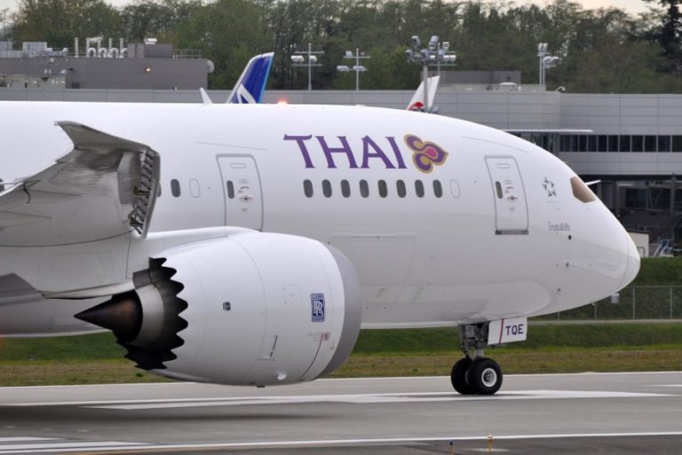 100111_thai_airways_international_boeing_7878_dreamliner_hstqe__pae_18198047529_626105.jpg.b69a939744f08b9106c63b09bb528eb7