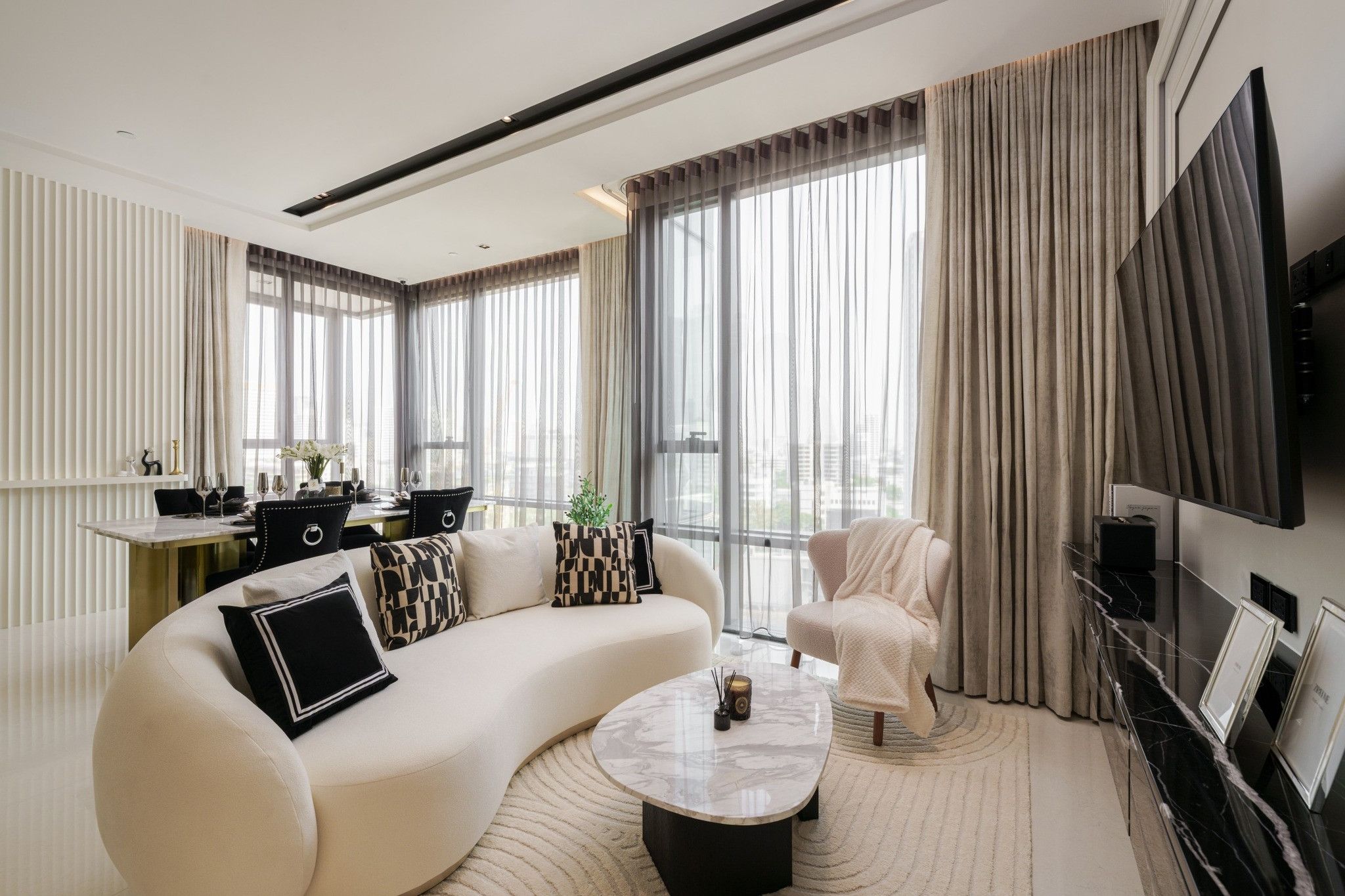 Phromphong_to_Thonglor_Apartment_Condo_1747123852196_31310