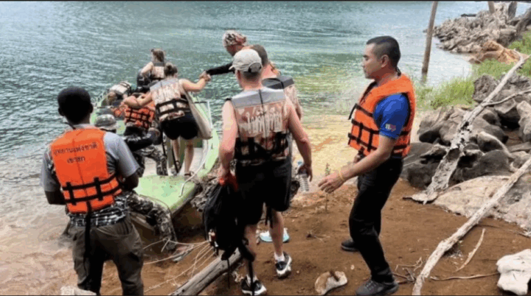 Screenshot 2025-07-22 at 10-36-36 Rescue-photo-Amarin-TV-e1753005212566.jpg.webp.d01d97ebd4e2f5bfc3c2a521c703cc26.webp (Image WEBP 768 × 426 pixels)