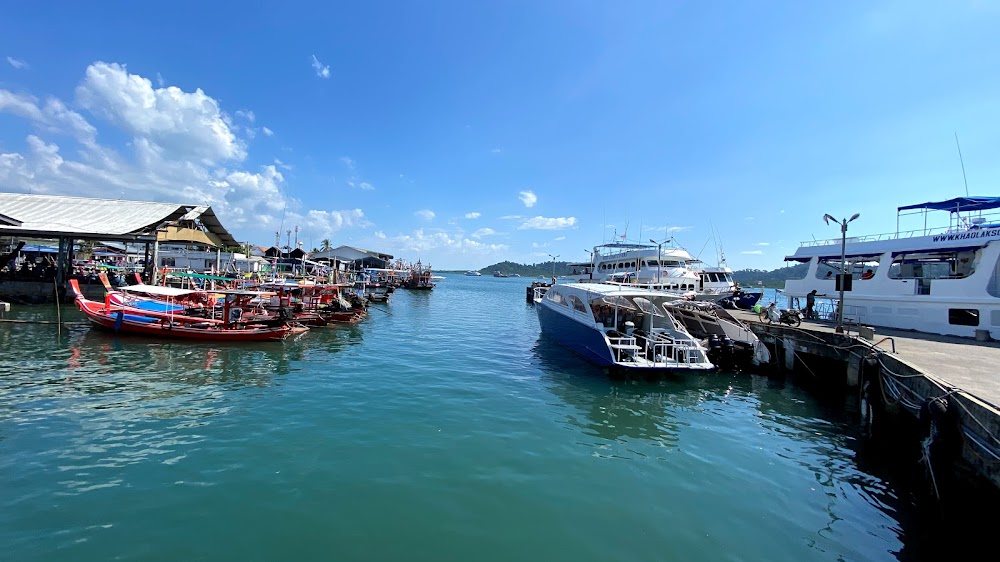 Thap-Lamu-Pier_dc03542a4c6e72f633c13f01bc152075