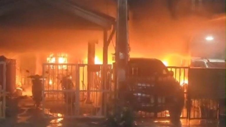 rayong_firee_08172f291e