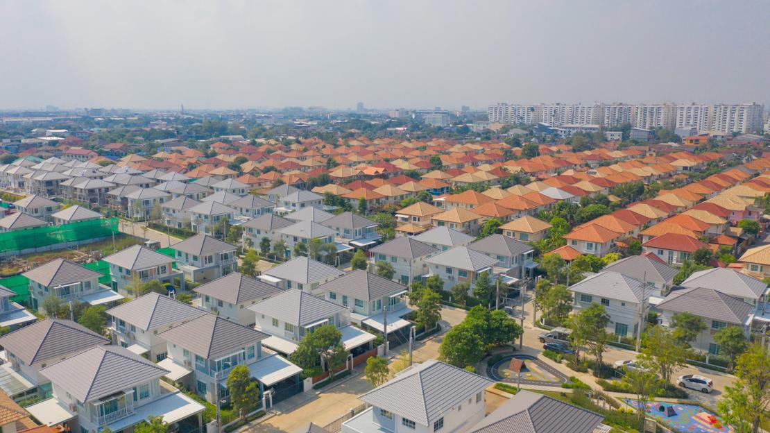 Landed-property-have-good-potential_Thailand-Property-Market-Outlook-2566-scaled