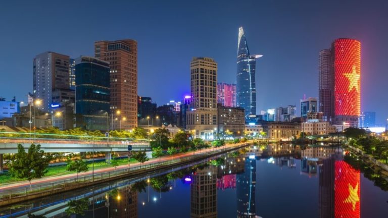 skyline-ho-chi-minh-city-cbd-by-ben-nghe-channel-vietnam-1024x576.jpg.eb1d5e62957cafb445684cfacff44380