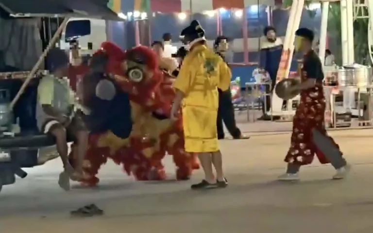 db79e7a864c21bd4136a3c95732918ad