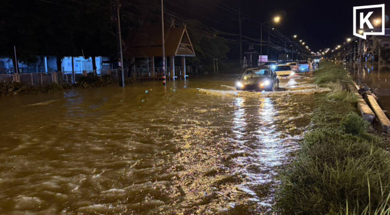 Chiang-Rais-Thoeng-district-warns-residents-as-water-level-exceeds-7-metres