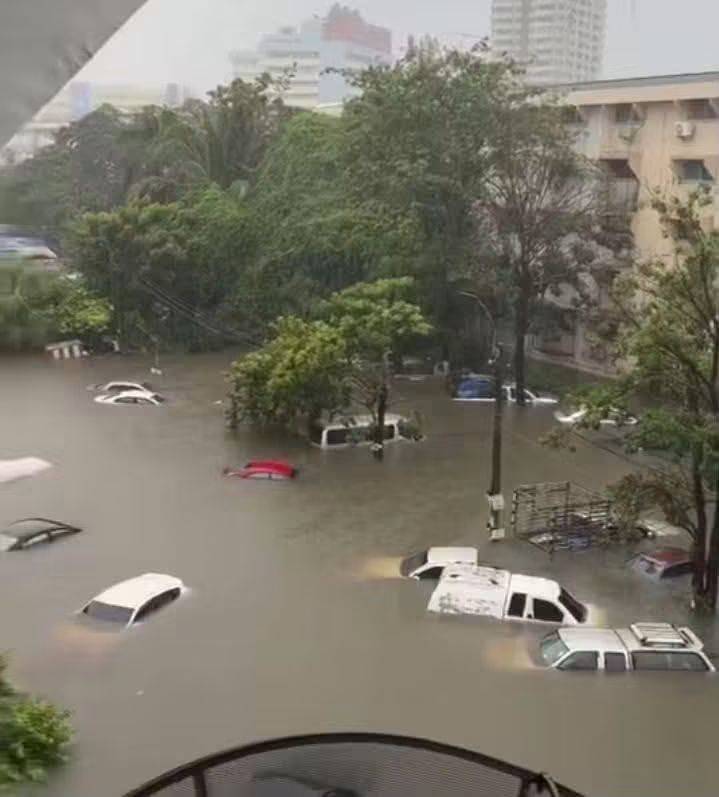 HTG_fAxbQAEM05_